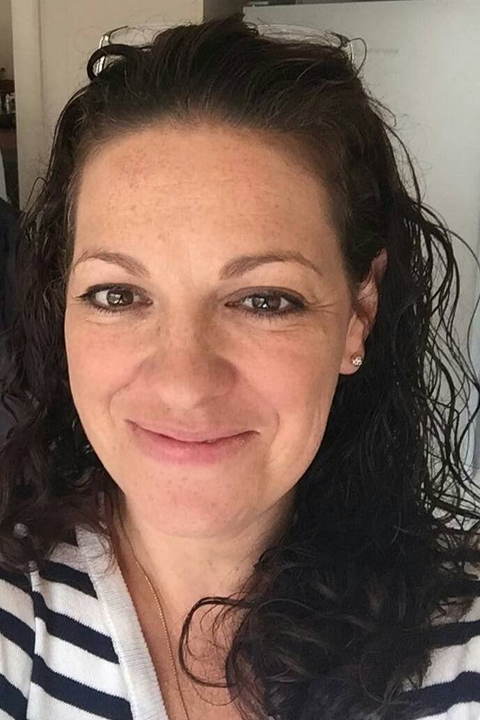 93069853 7406 medium large