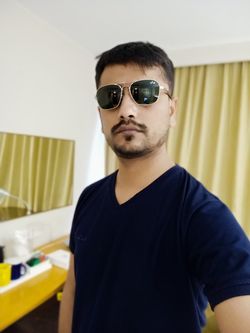 Aaqib 's photo