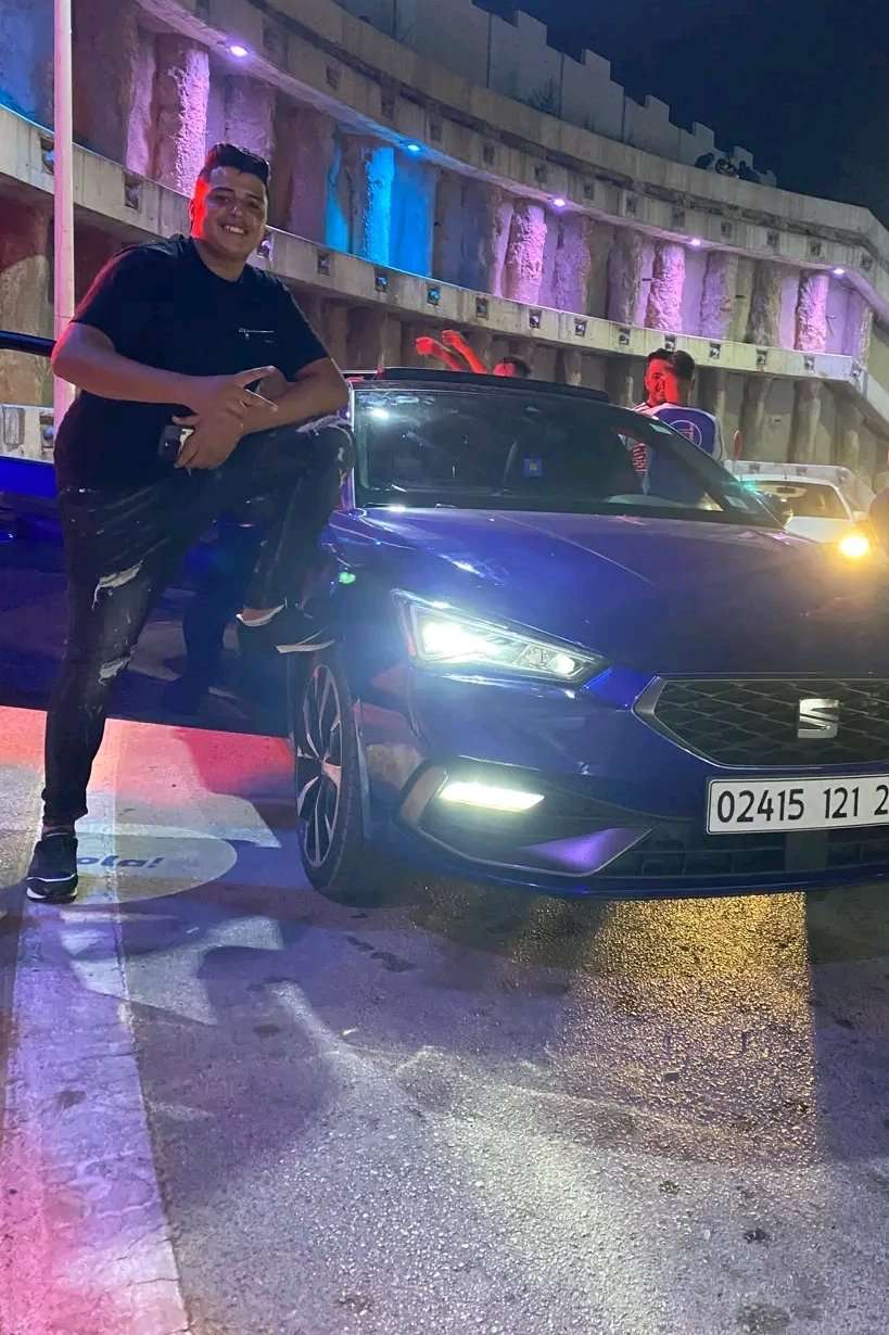 89694063 3801 medium large