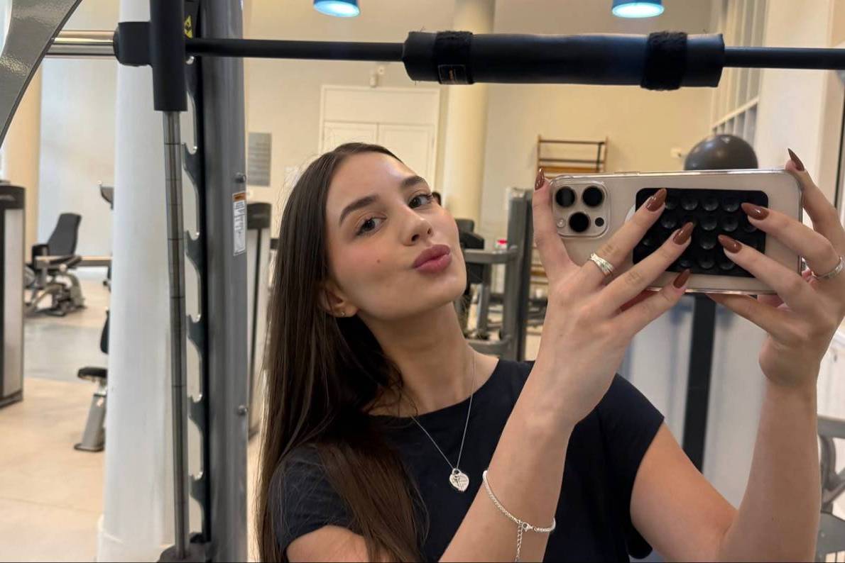 91557571 7494 medium large