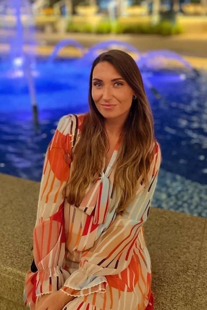 93085196 4000 medium large