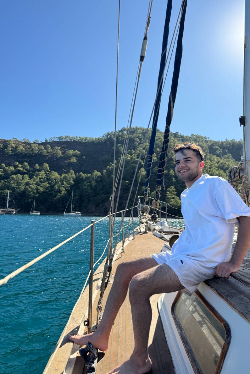 89518443 5766 medium large