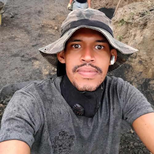 53258204 1157