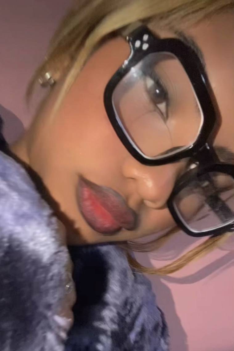 90136587 6589 medium large