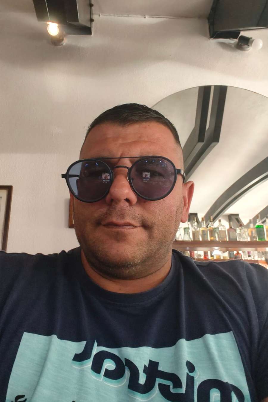 92328830 3853 medium large