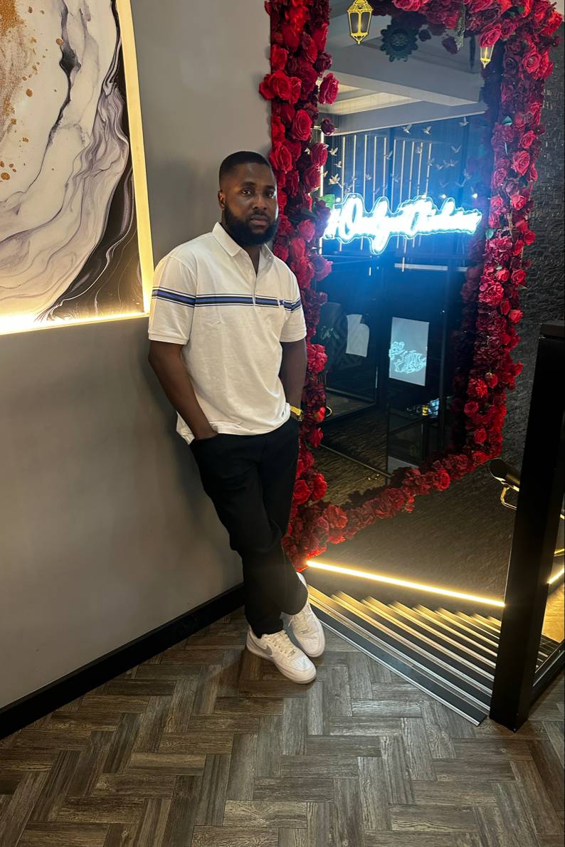 92012608 1224 medium large