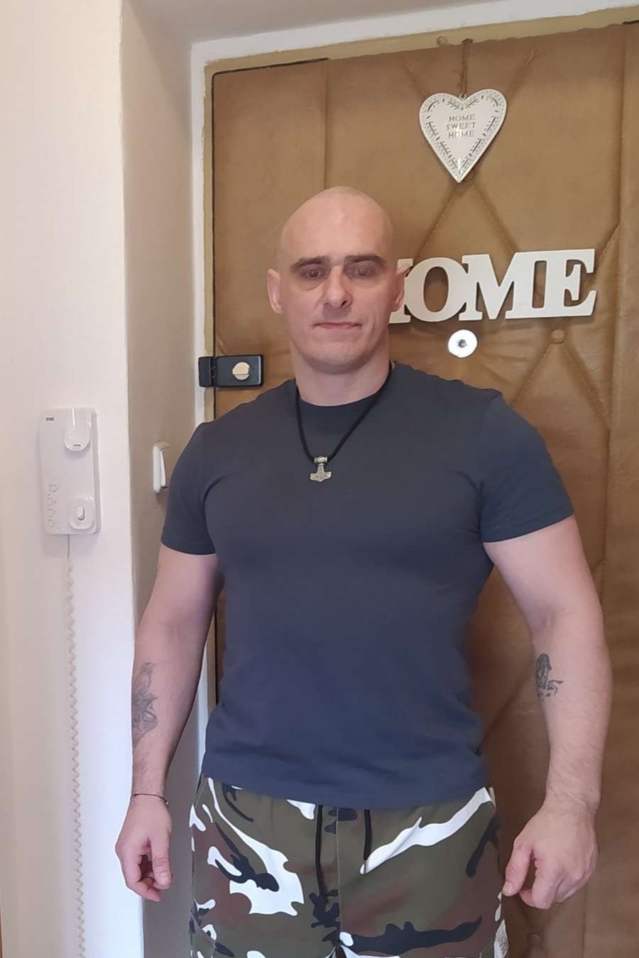 90568898 7830 medium large