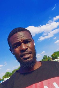 Reggie P Muza's photo