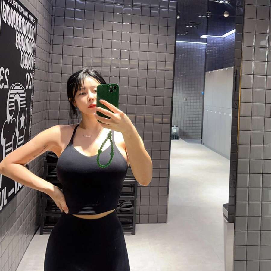 82657594 6430 medium large