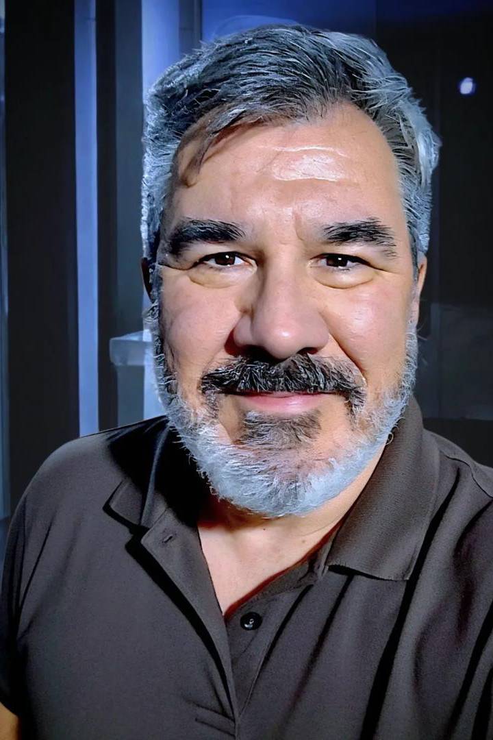 90073443 731 medium large