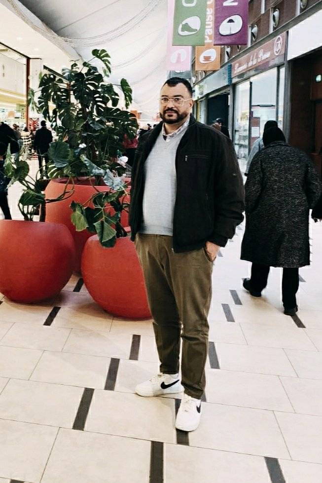 90111281 8887 medium large