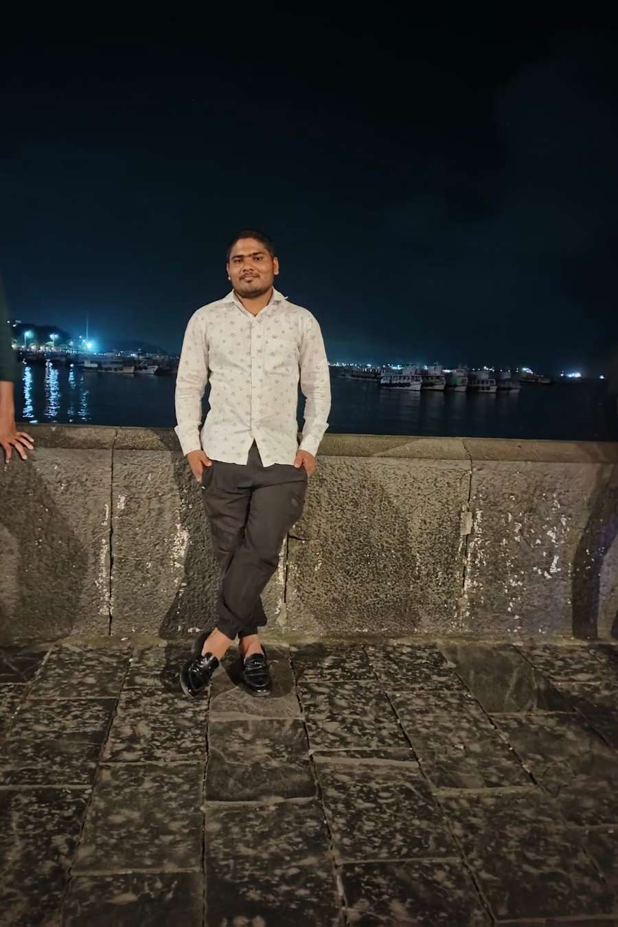 89929012 8605 medium large