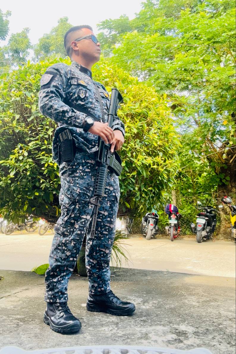 93046352 8196 medium large