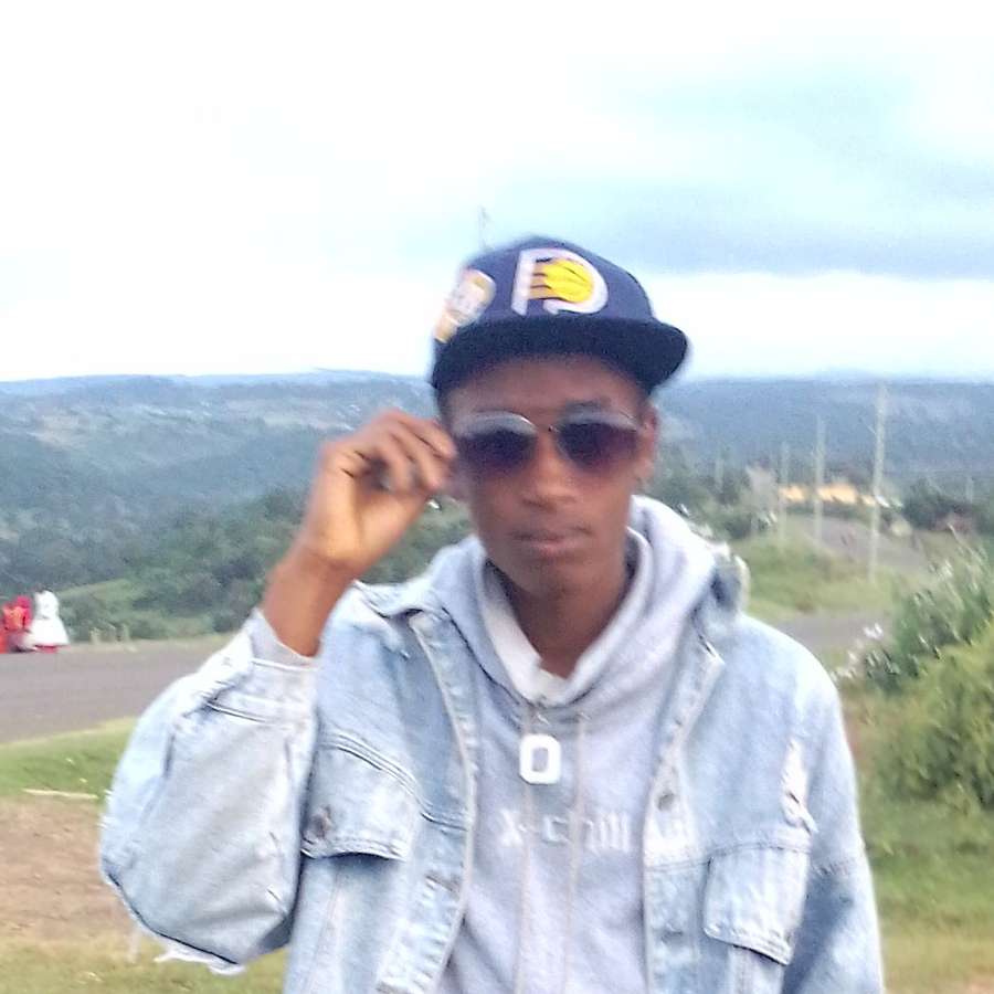 83805056 1110 medium large