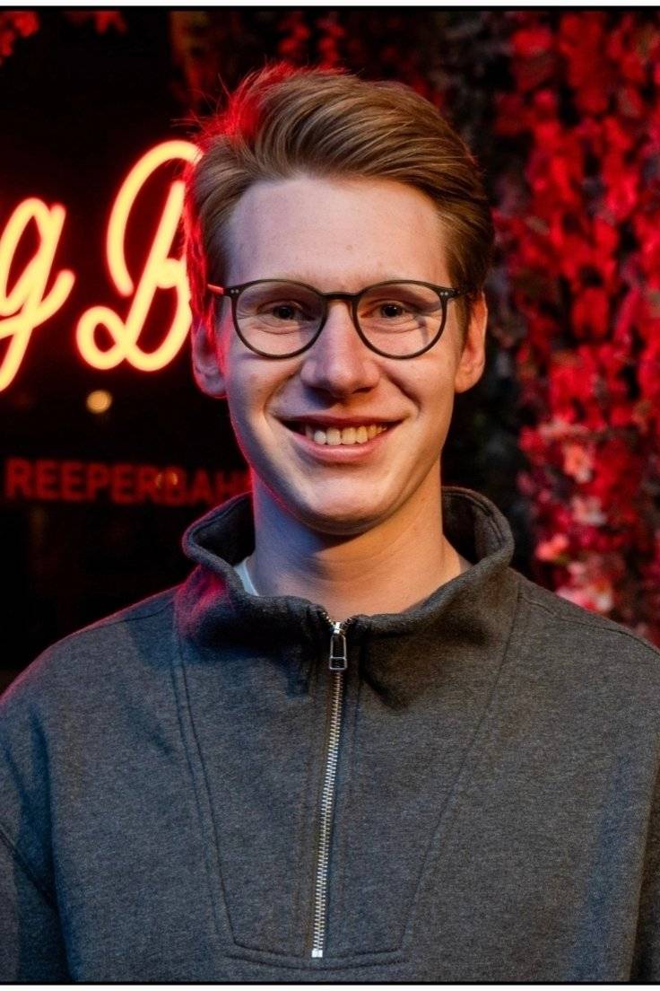 90258209 9487 medium large