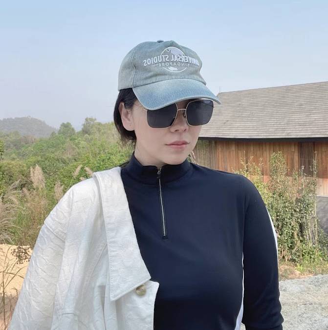 76581471 997 medium large