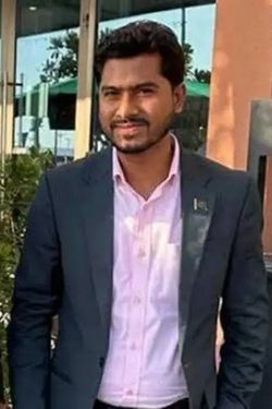 Ibn Khalid's photo