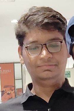Sinaan Utarkar 's photo