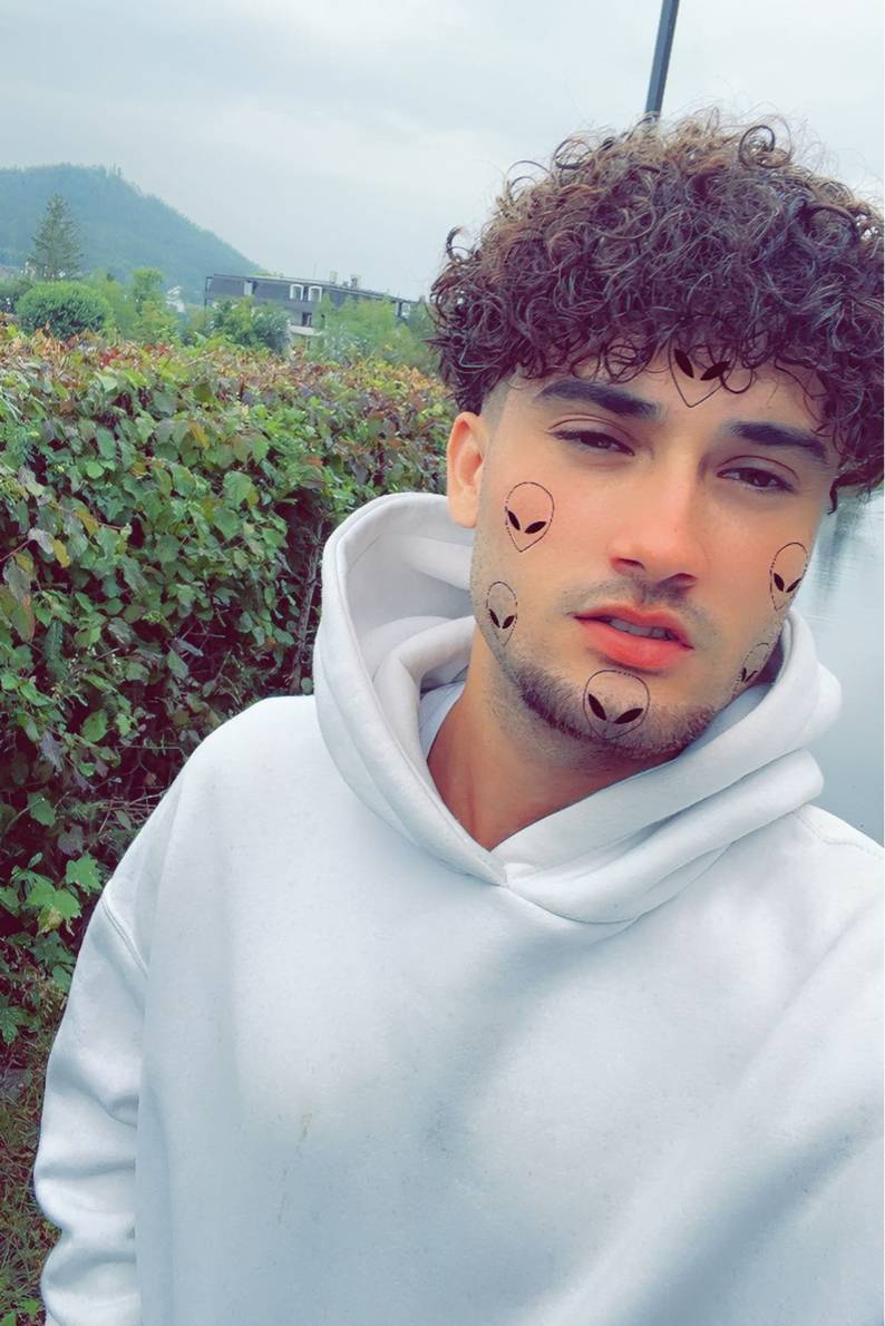 91736053 9496 medium large