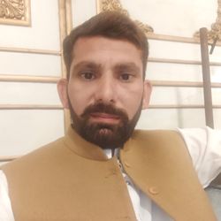 Hamza Ansari 's photo