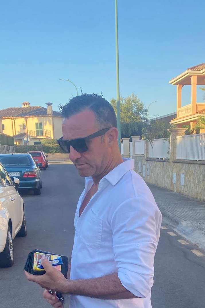 90768459 7037 medium large