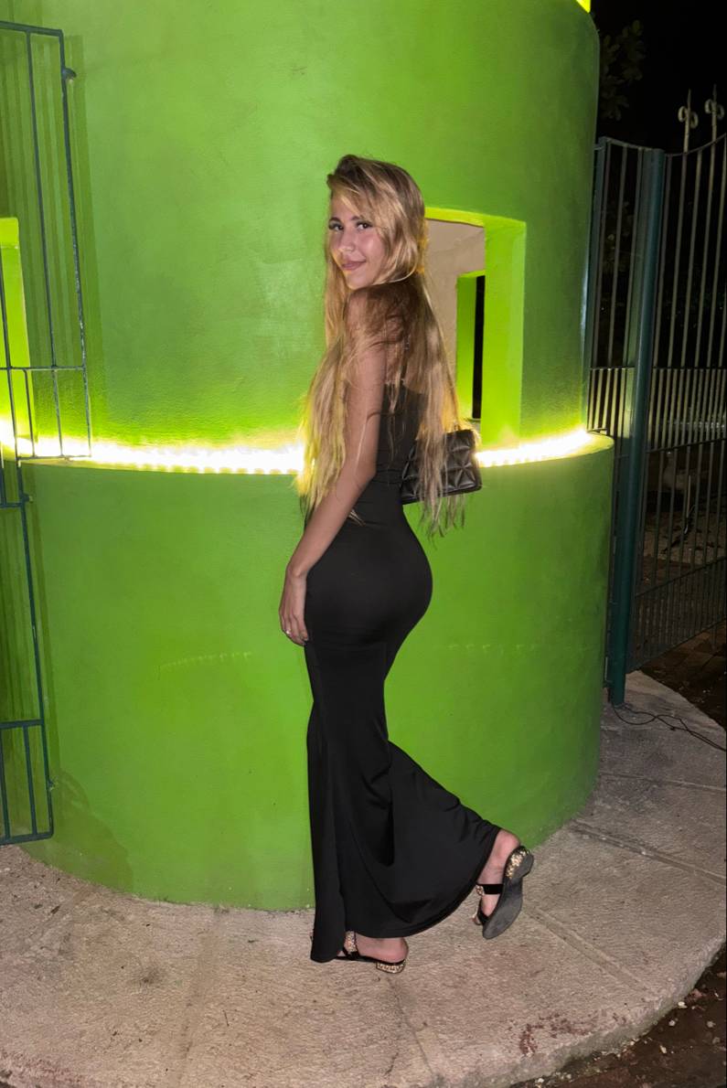 90217470 7618 medium large