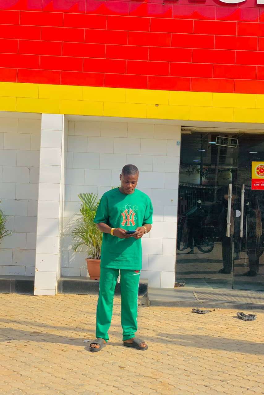 89616481 6258 medium large