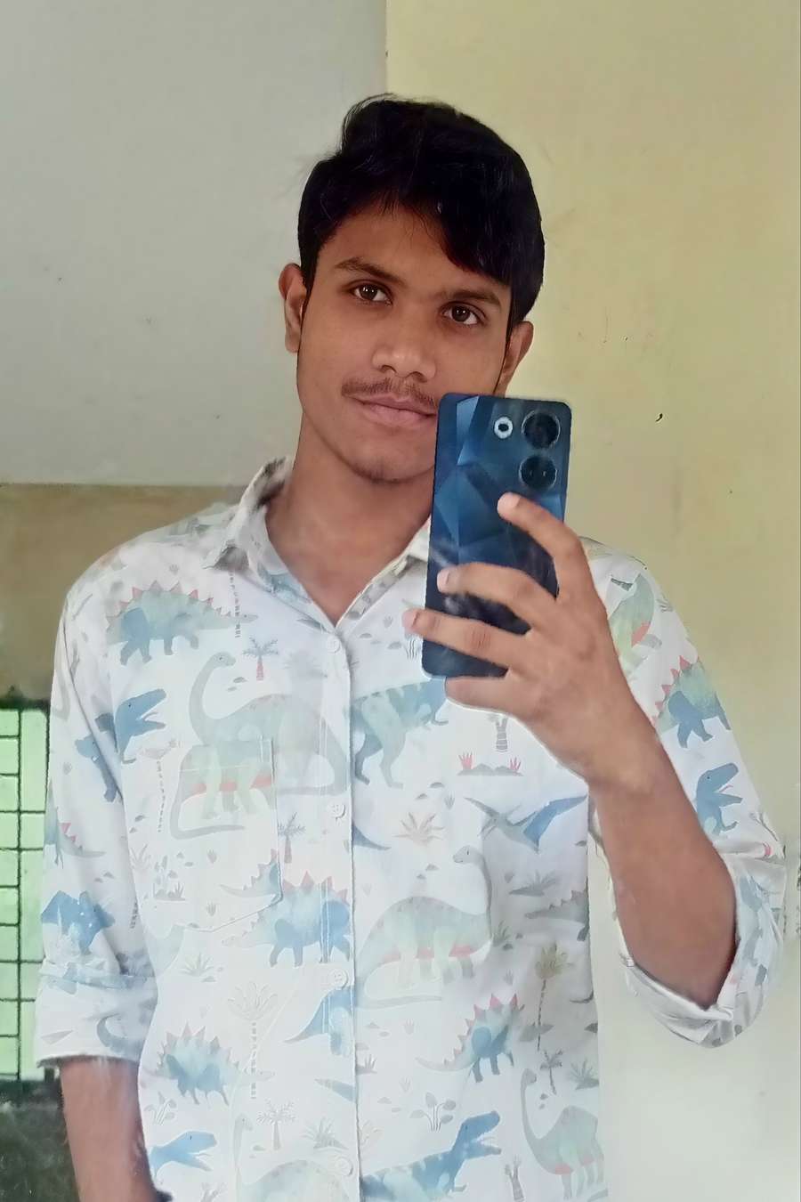 90032185 8365 medium large