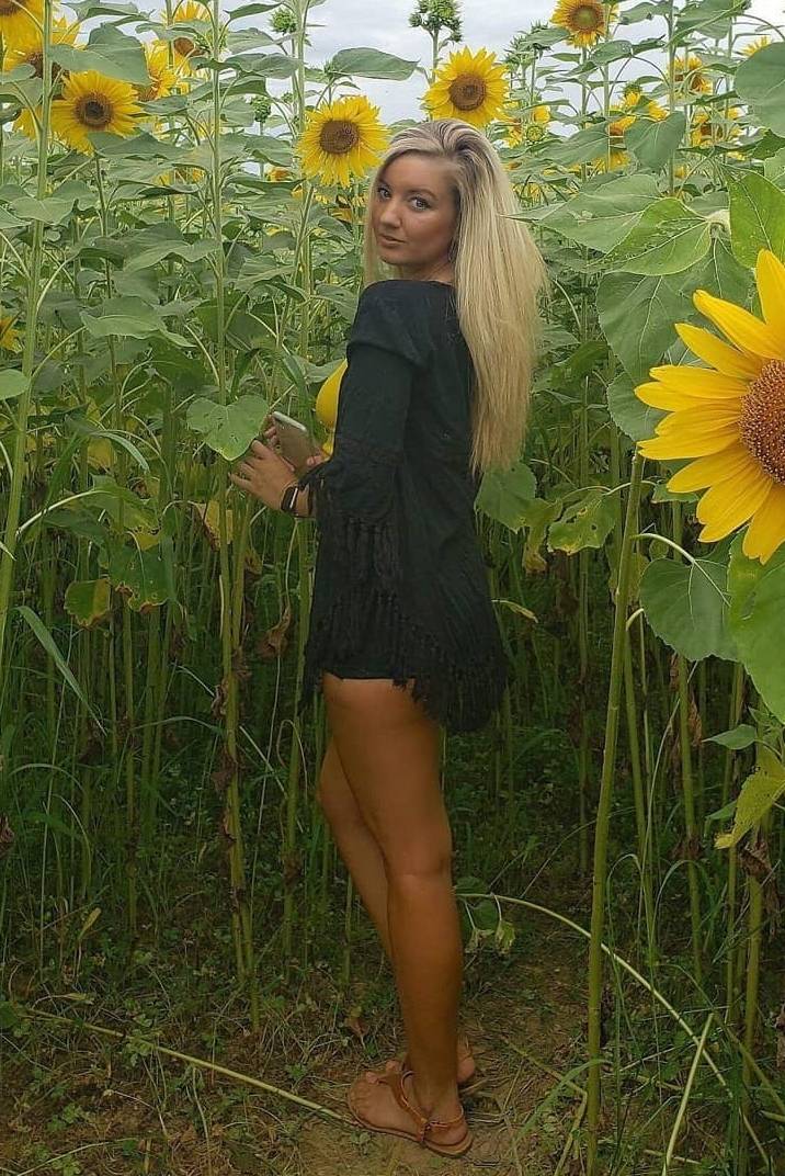 90828511 4366 medium large