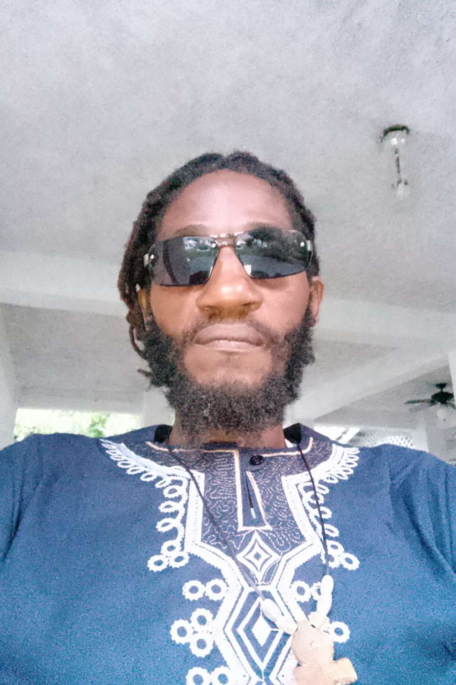 89098976 5873 medium large