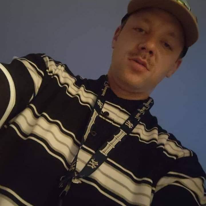 83025370 5939 medium large