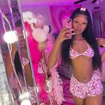 Fine Assarii's photo