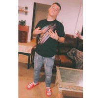 Sneakylinkme's photo