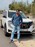 Paid girl stay away 's photo