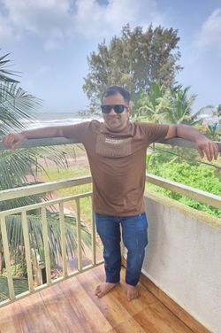 Dancer Vijay's photo