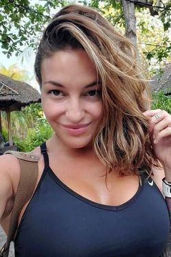 Alinson Blessing's photo