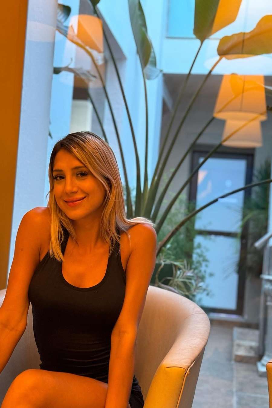 92243358 6251 medium large