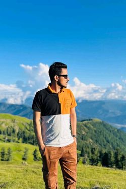 Azhar Abbasi's photo