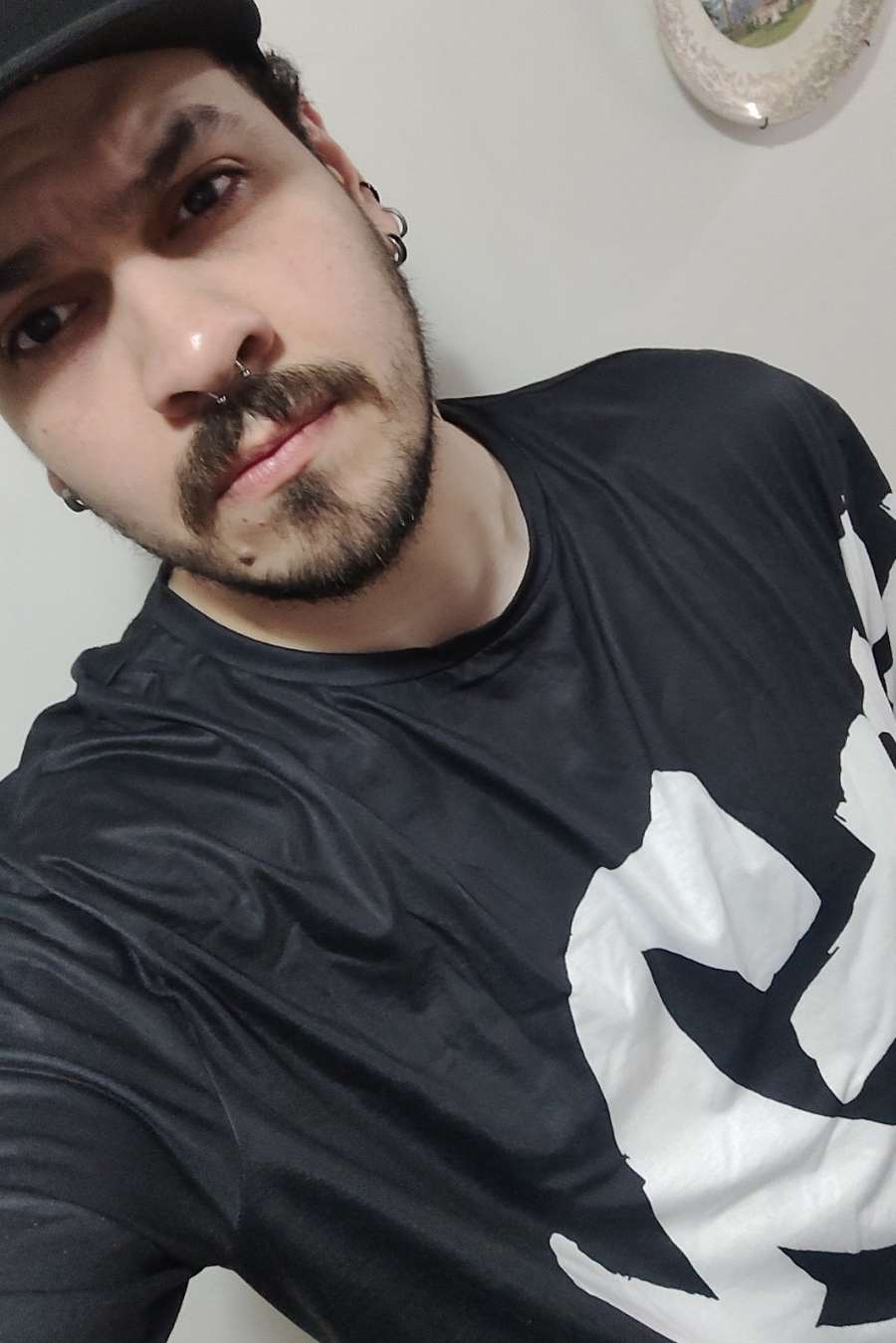 90073845 9944 medium large