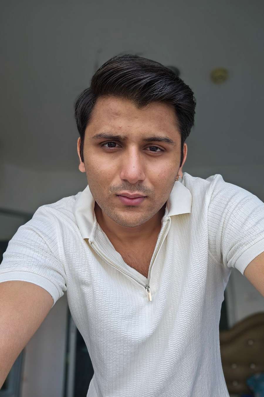 90184744 188 medium large