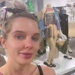 Annie Harlott 's photo