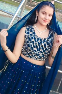 Shivi Chauhan's photo