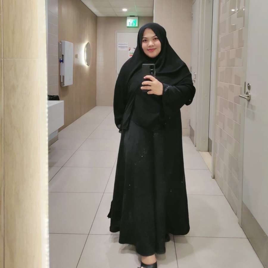 86796892 835 medium large