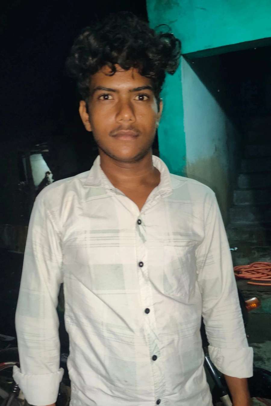 88513726 1700 medium large