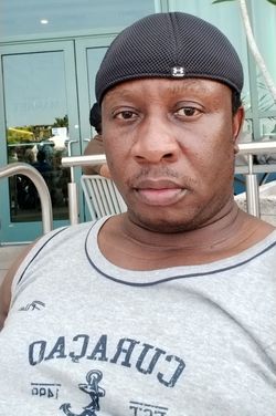 Maxmore Jonas's photo