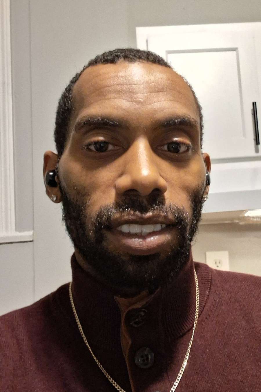 90841184 476 medium large