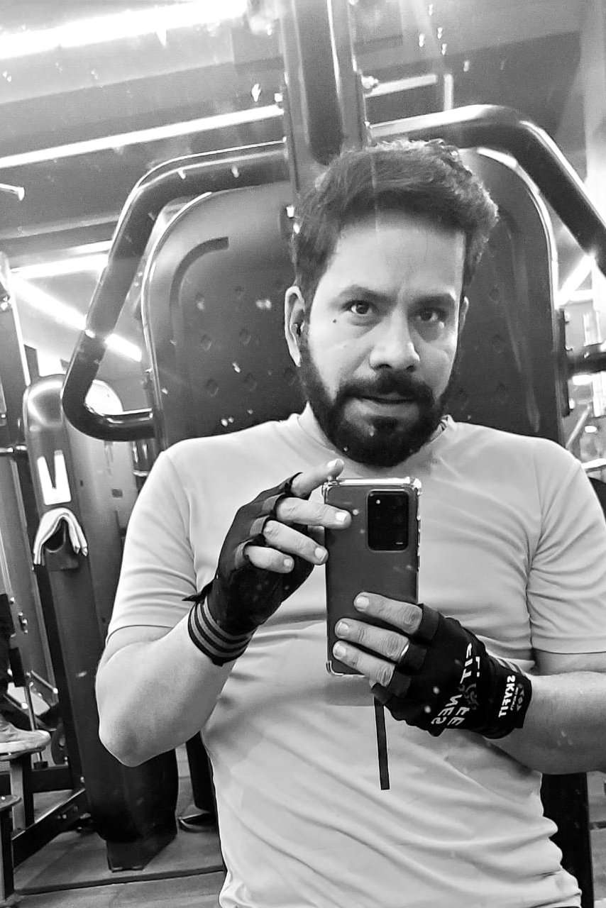 90313367 1912 medium large