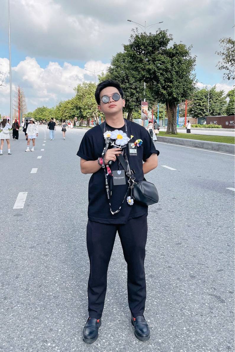 90516016 9889 medium large