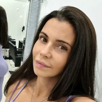 Esther Sharon's photo