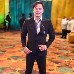 Aslam khan's photo
